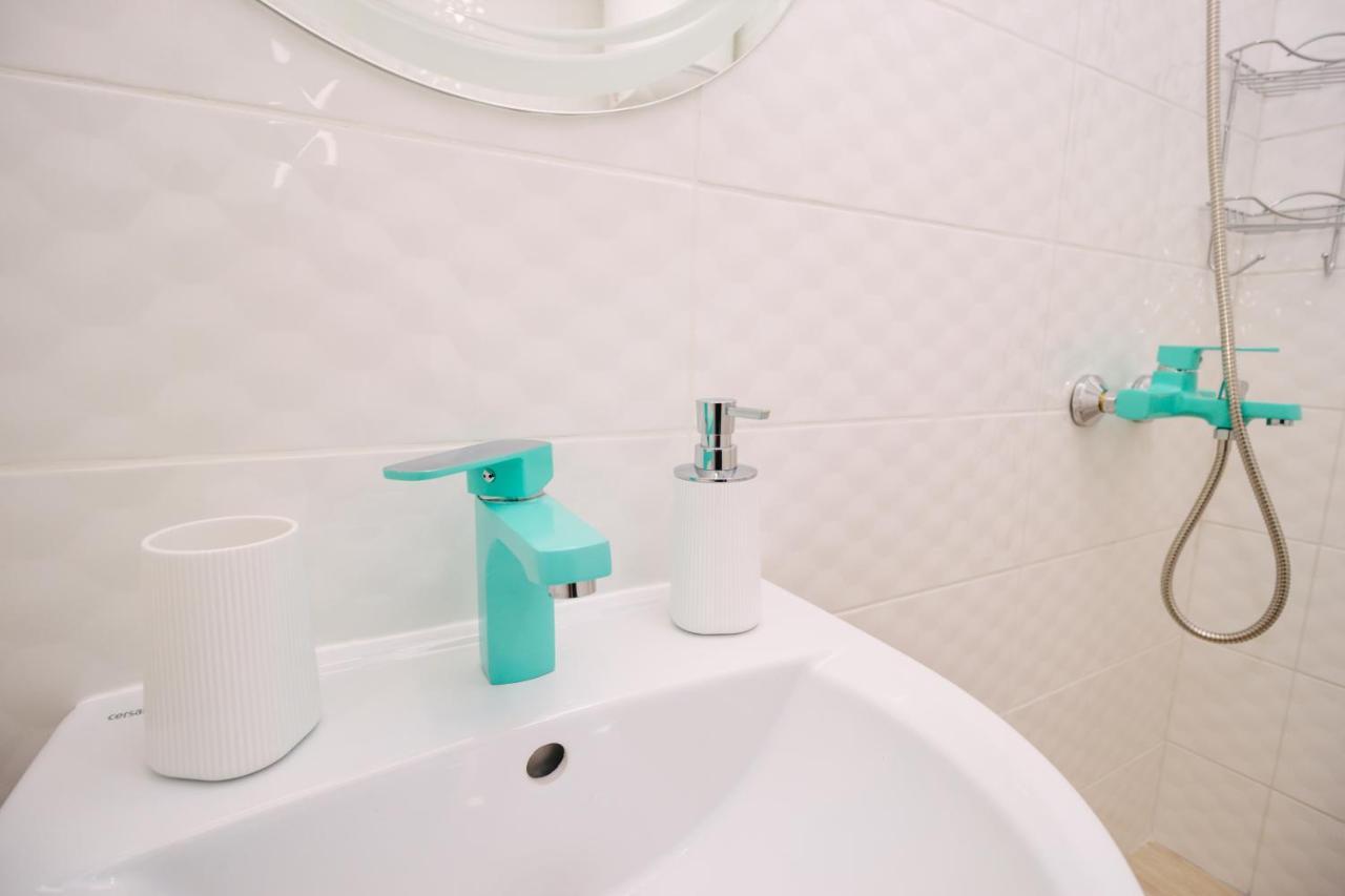 Apartamento Квартира Біля Центральної Площі Перспективна 22 Oleksandriia Exterior foto